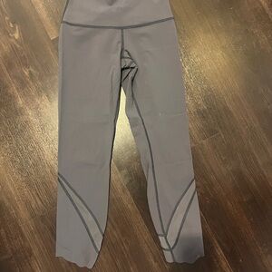 Lululemon wonder under scalloped hem crop legging